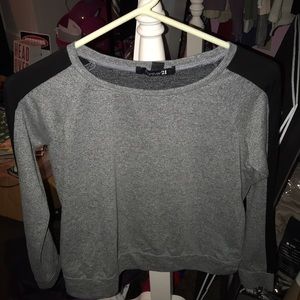 Long sleeve crop top